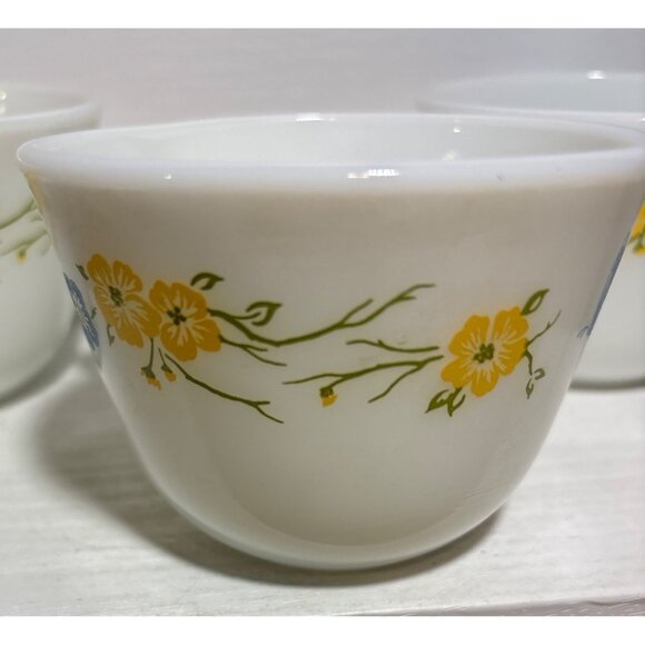Set Of 3 Vintage Pyrex Coffee Tea Cups Yellow & Blue Floral Butterfly Design - Picture 5 of 12